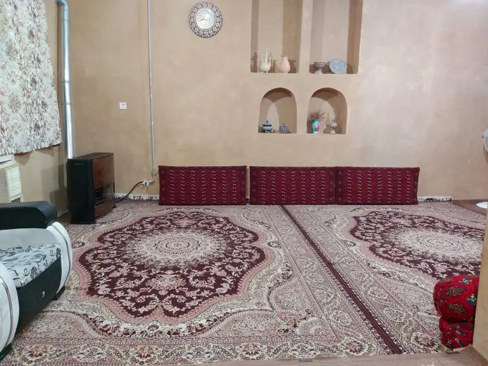 بوم گردی یک خوابه بانو مسافر - اتاق نشیمن