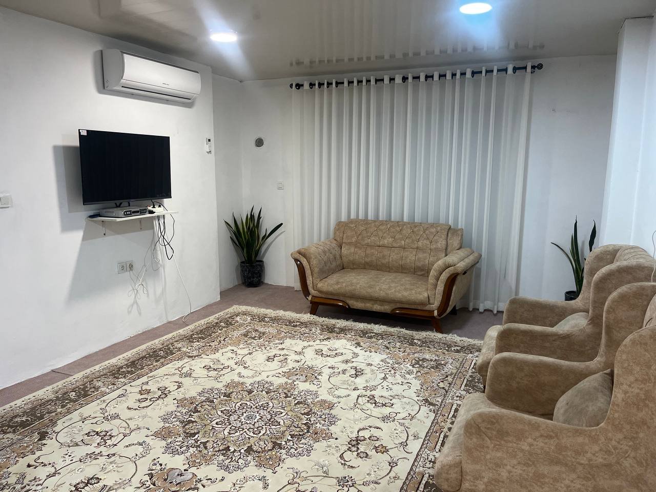 سوئیت یک خوابه بذر افشان