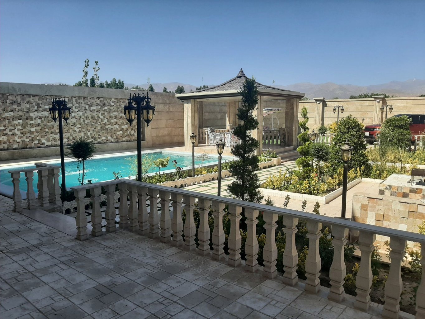 ویلا دوخواب بهار با استخر آب گرم