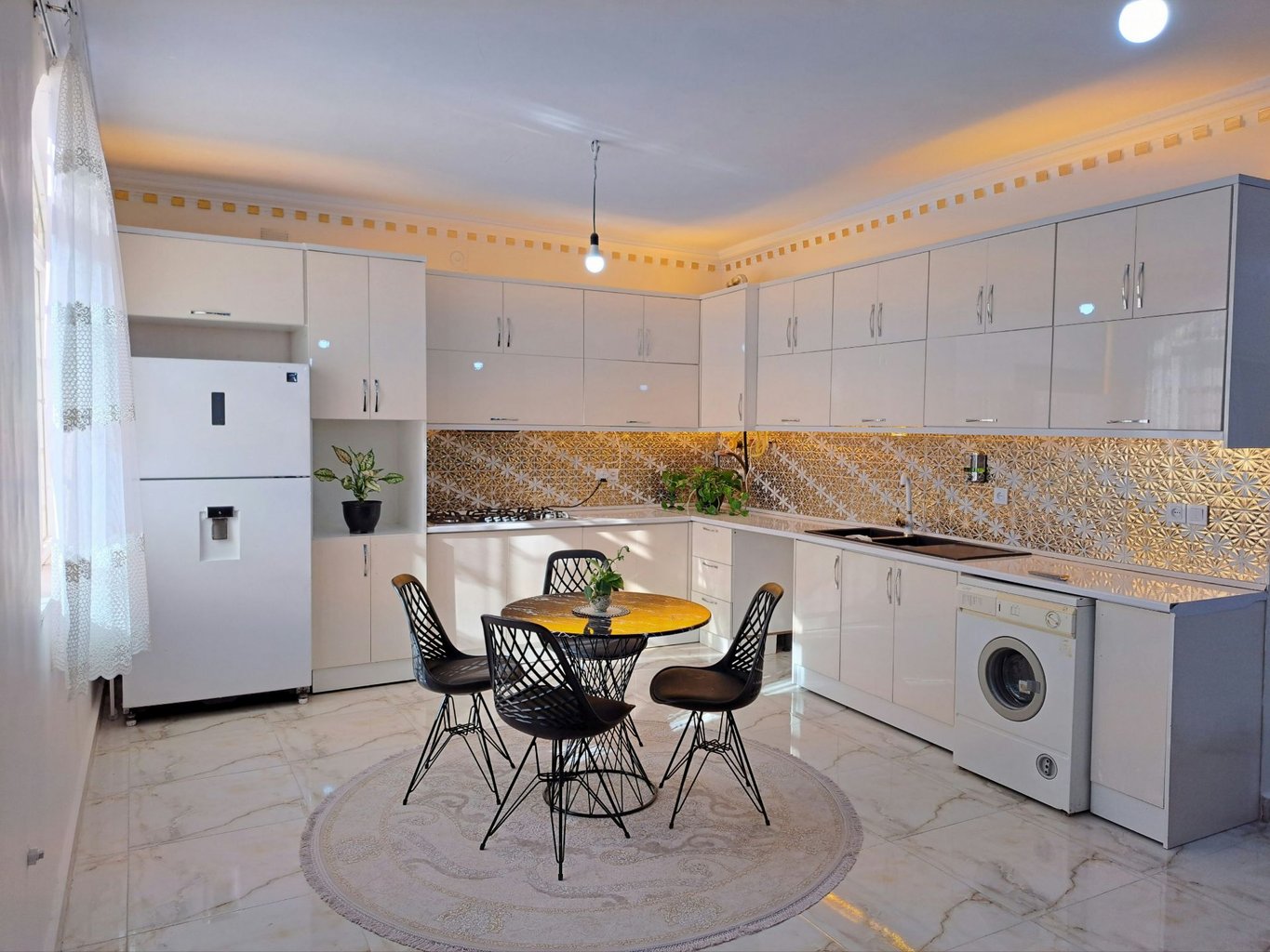 ویلا دوخوابه استخدار آبگرم علی