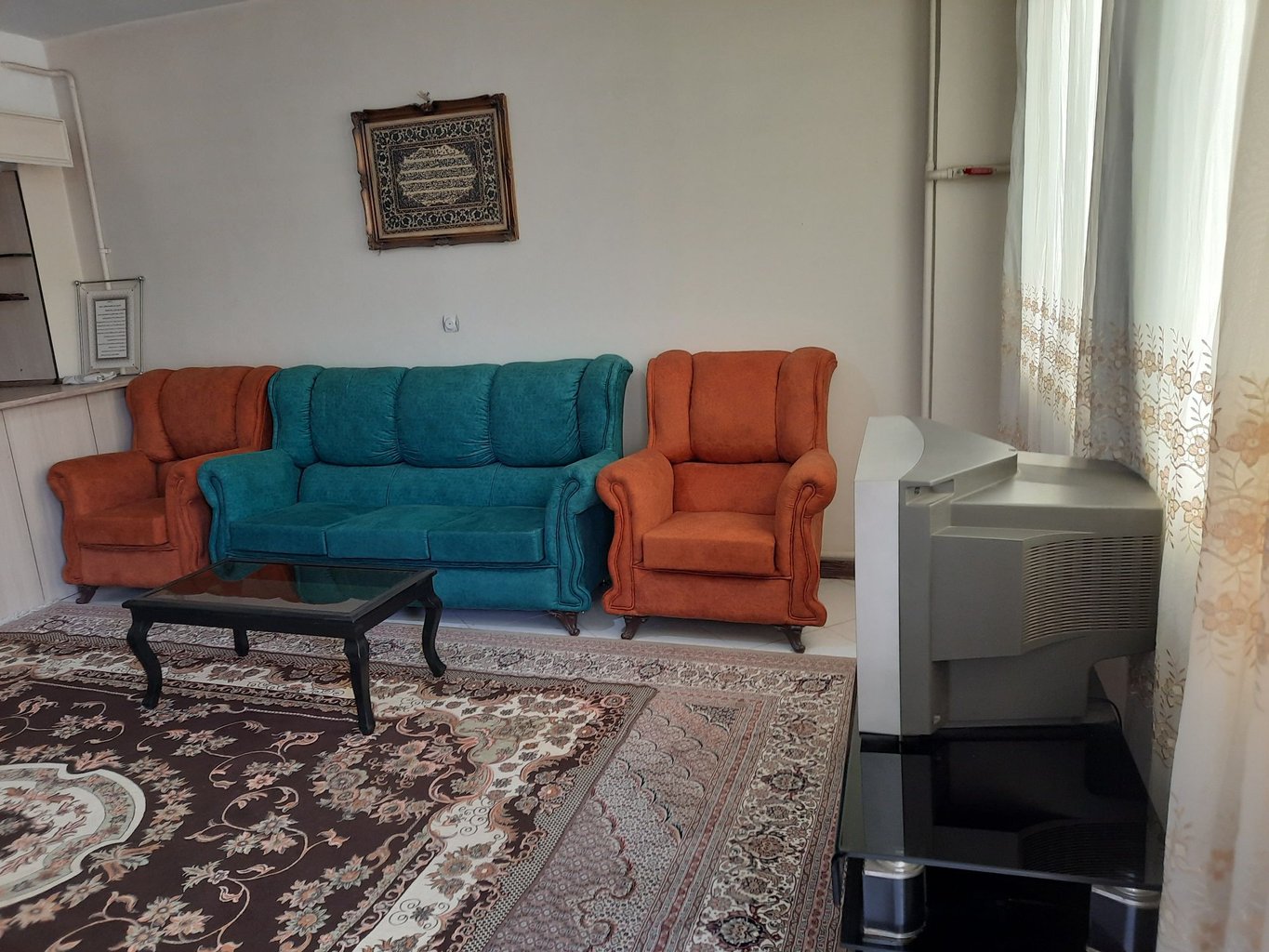 آپارتمان دوخوابه لاله ۲