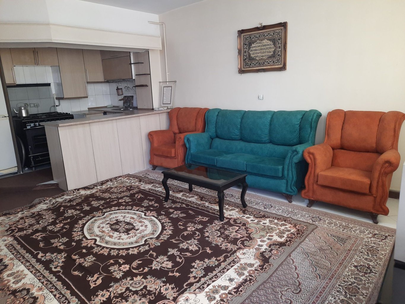 آپارتمان دوخوابه لاله ۲