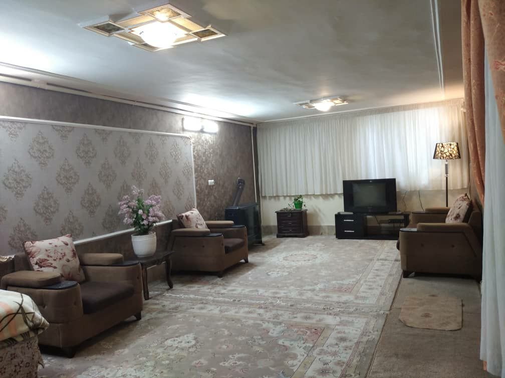 سوئیت دو خوابه اندرزگو