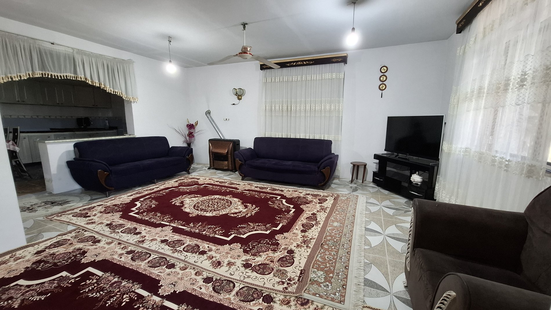 سوئیت دو خوابه کولر دار