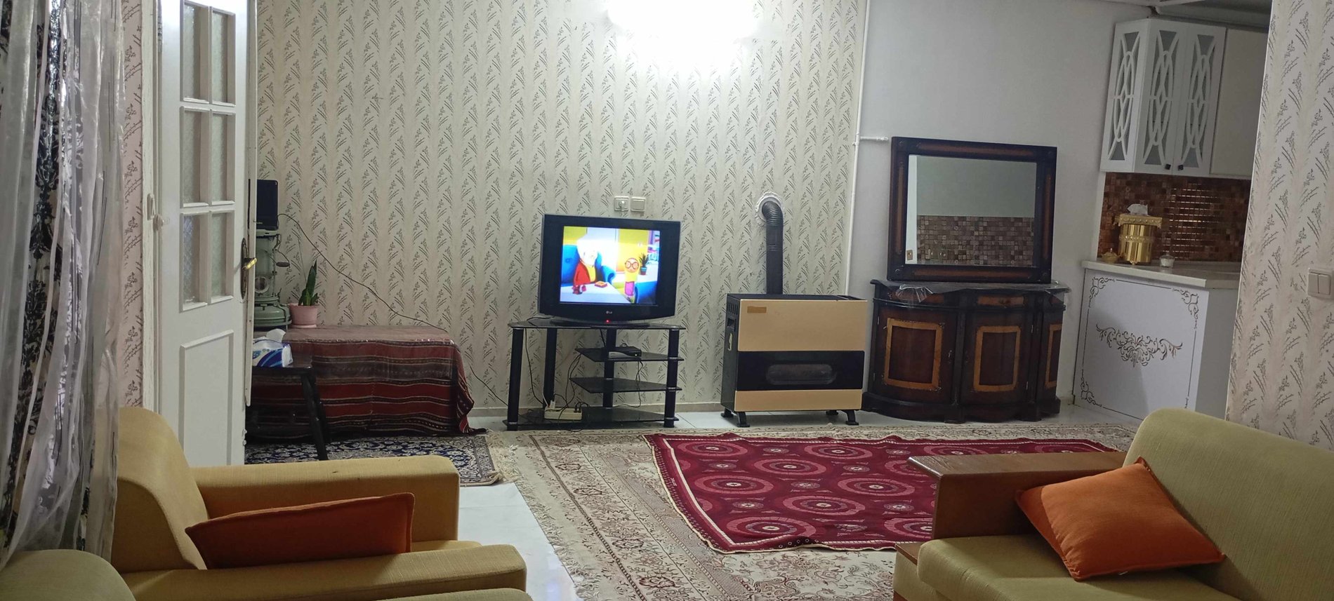 سوئیت یک خوابه پیروزوند