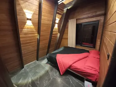 کلبه دوخوابه چوبی آھیل