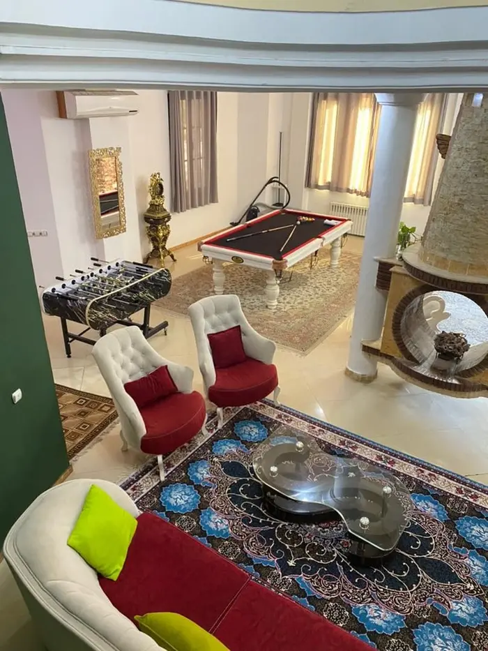 ویلا پنج خوابه استخردار کاج - پذیرای