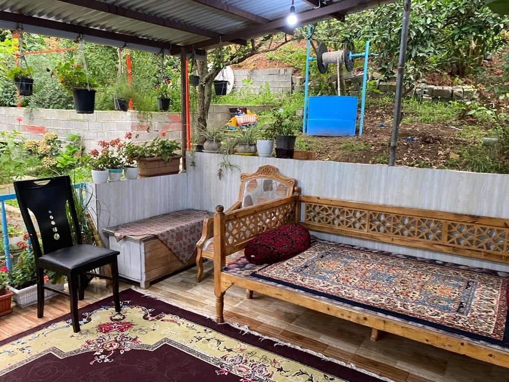 یک خوابه جنگلی چشمه