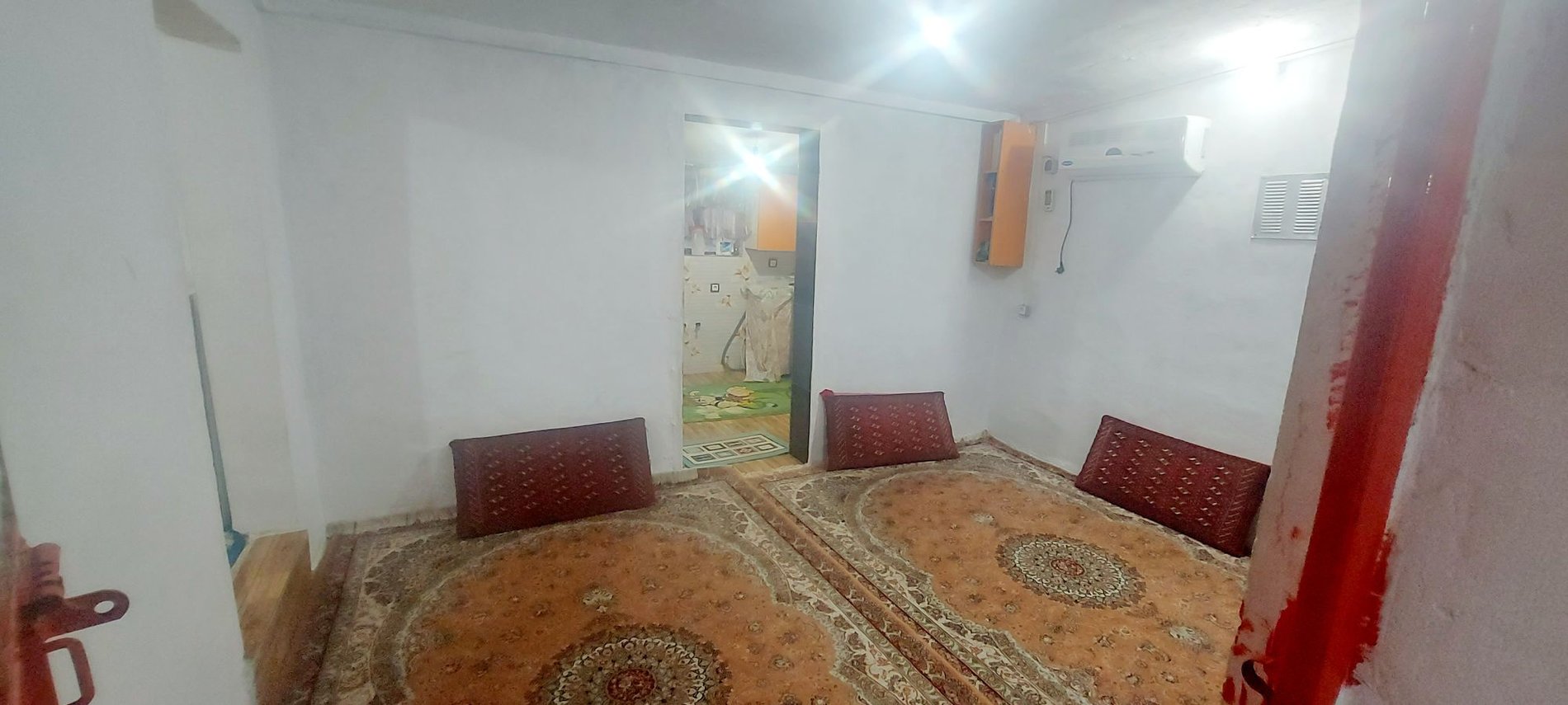 یک خوابه جنگلی چشمه