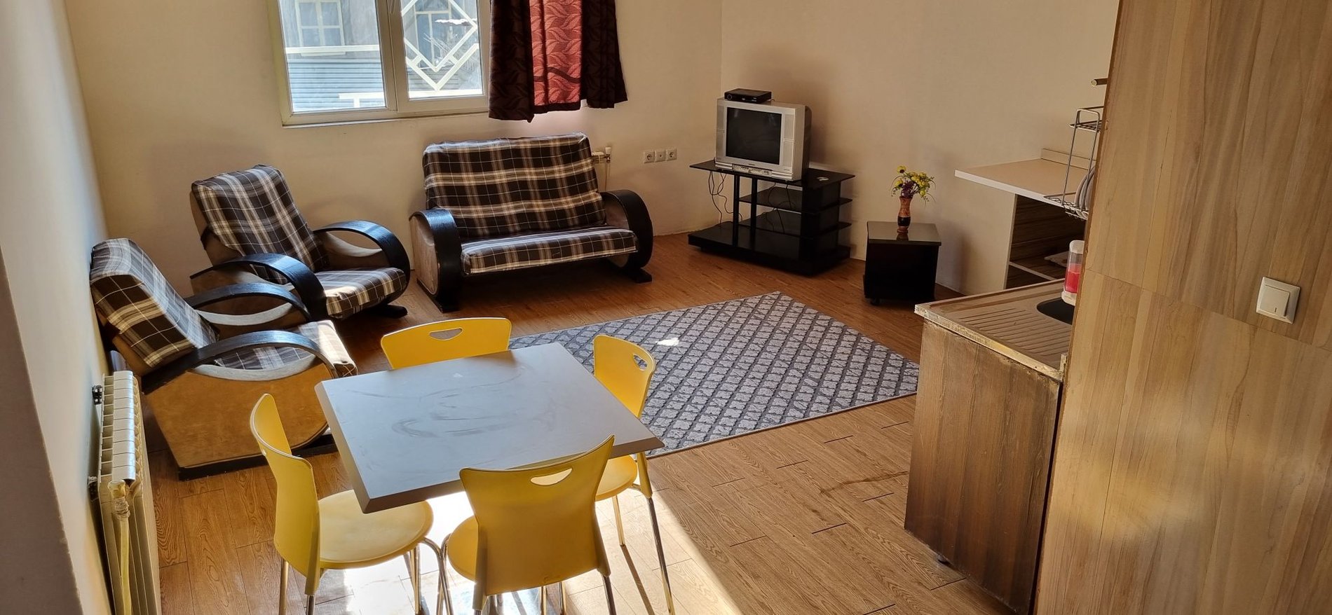 آپارتمان دوخوابه شاهسون ۲