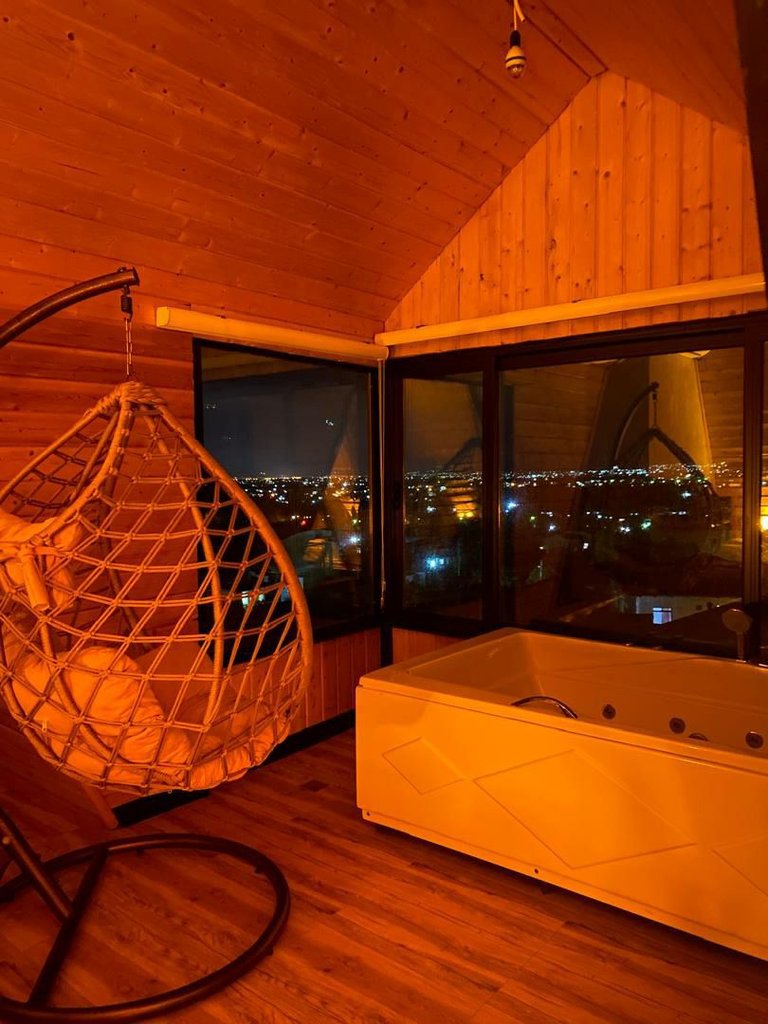 کلبه دوخوابه جکوزی دار گیلدا