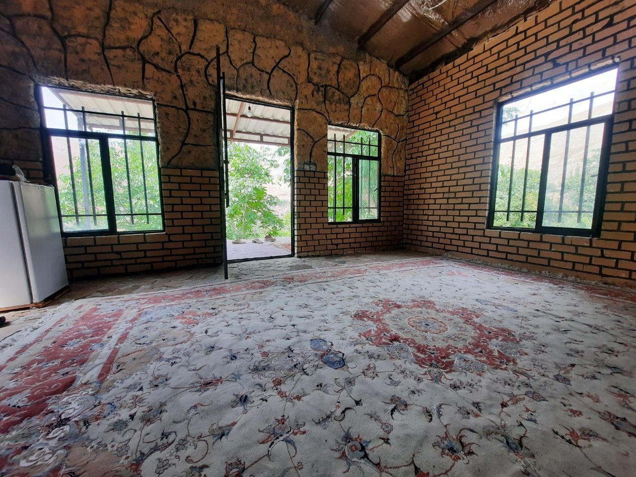 سوئیت فلت استخردار شیوار