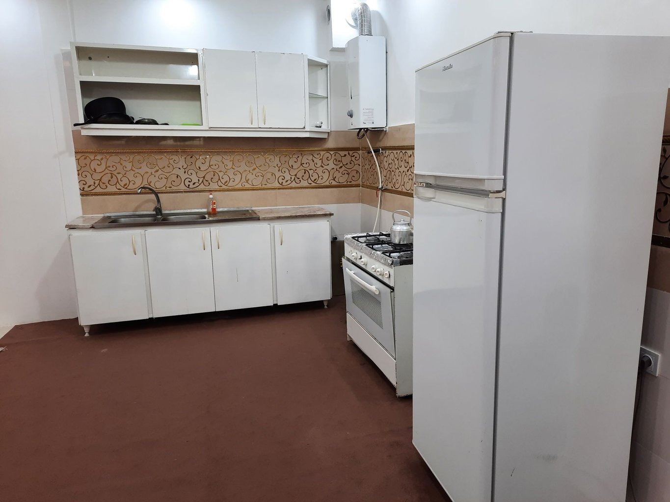 سوئیت یک خواب اخلمد 1 - آشپزخانه