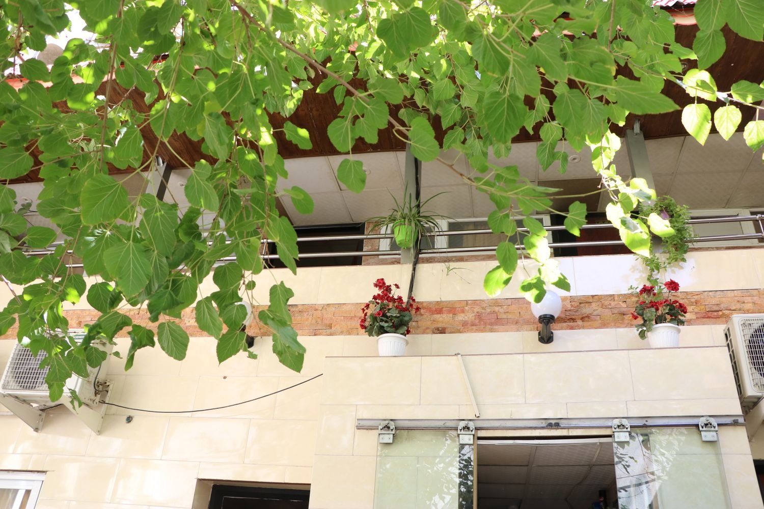 اجاره سوئیت خانه مسافر آترین 104 مشهد