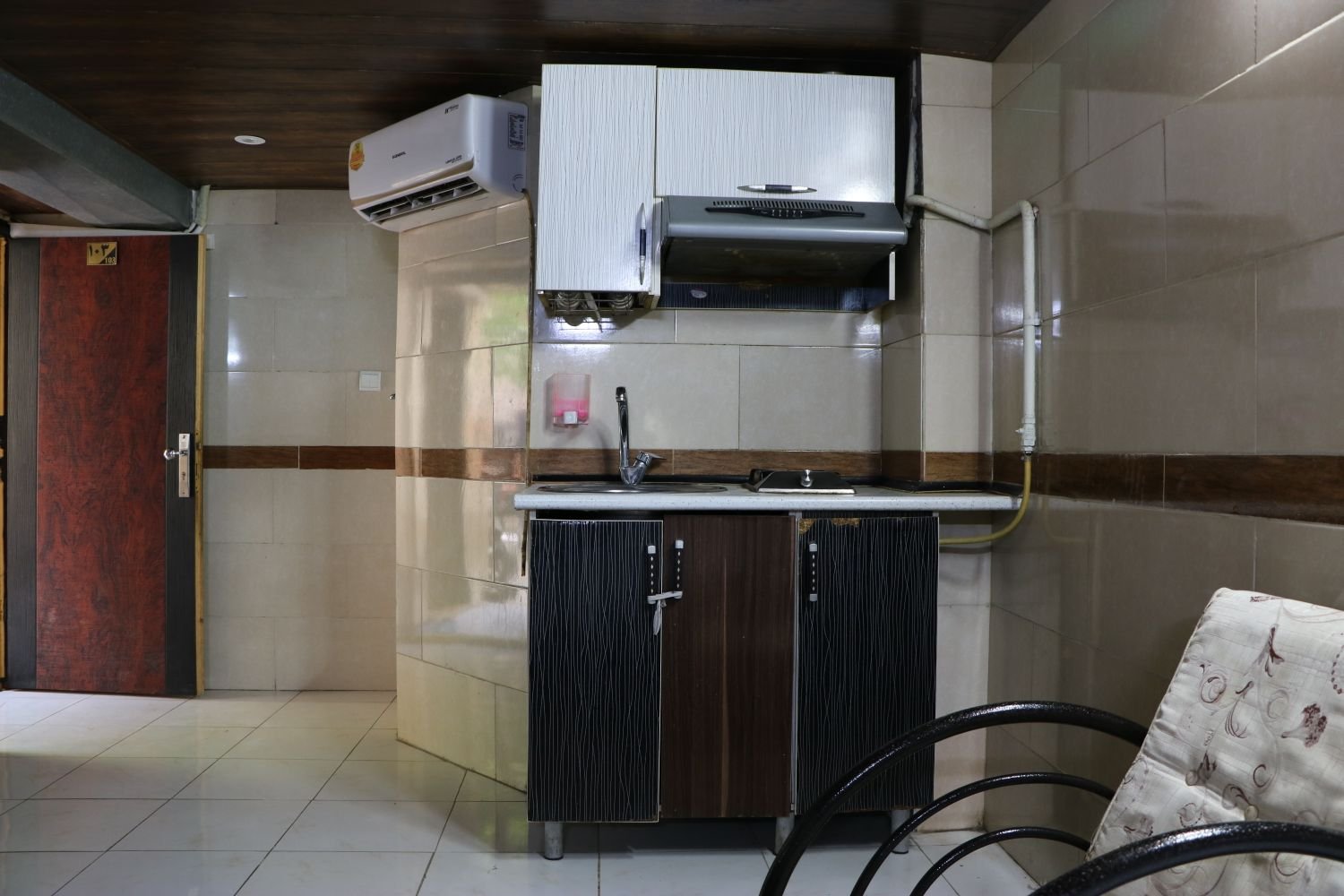 اجاره سوئیت خانه مسافر آترین 205 مشهد