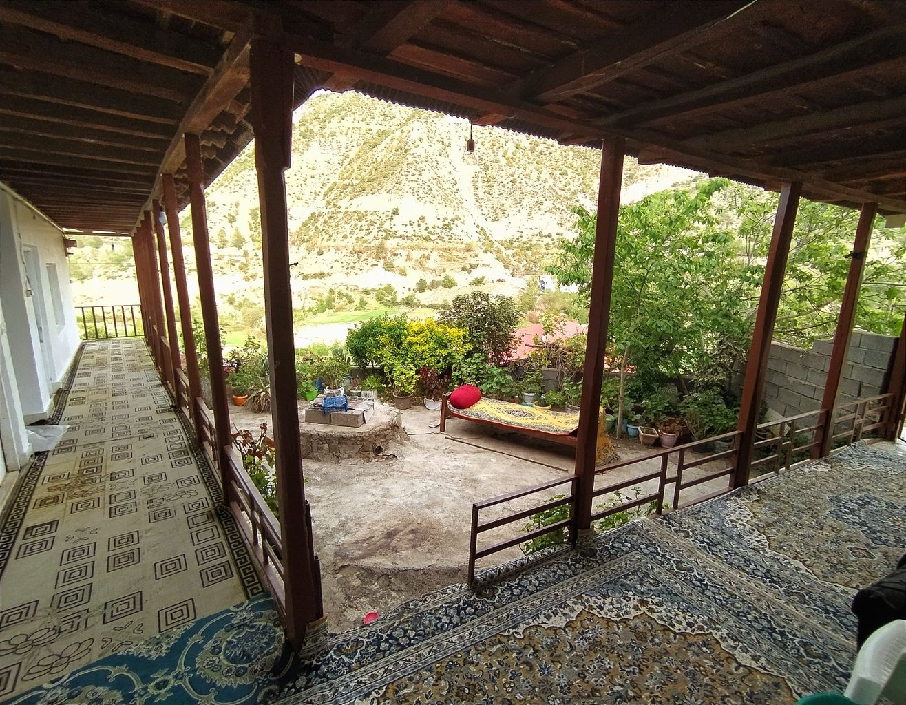 کلبه یک خوابه سنتی مادربزرگ