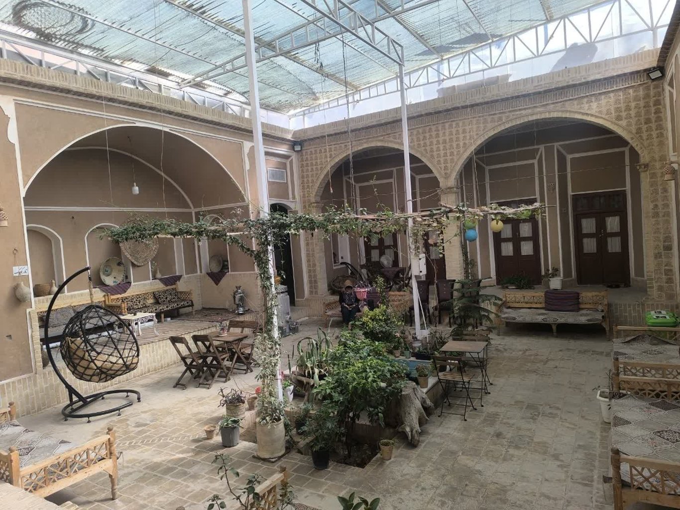 سعدی - واحد آقایان