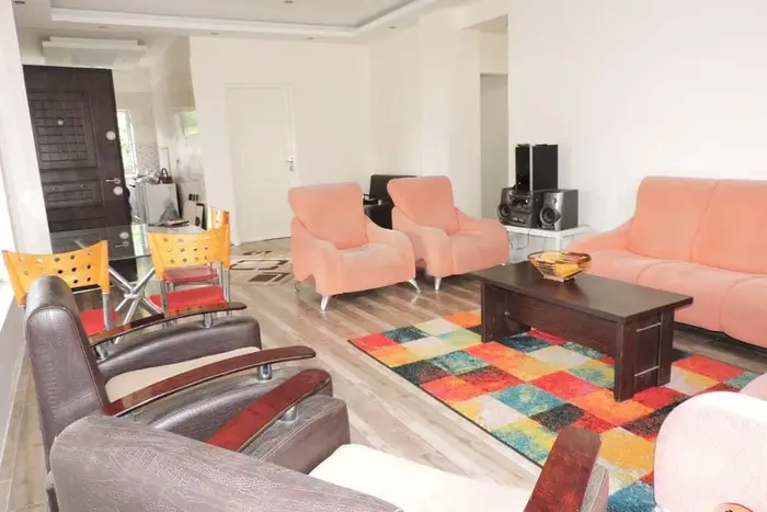 ویلا یک خوابه استخردار بچاری