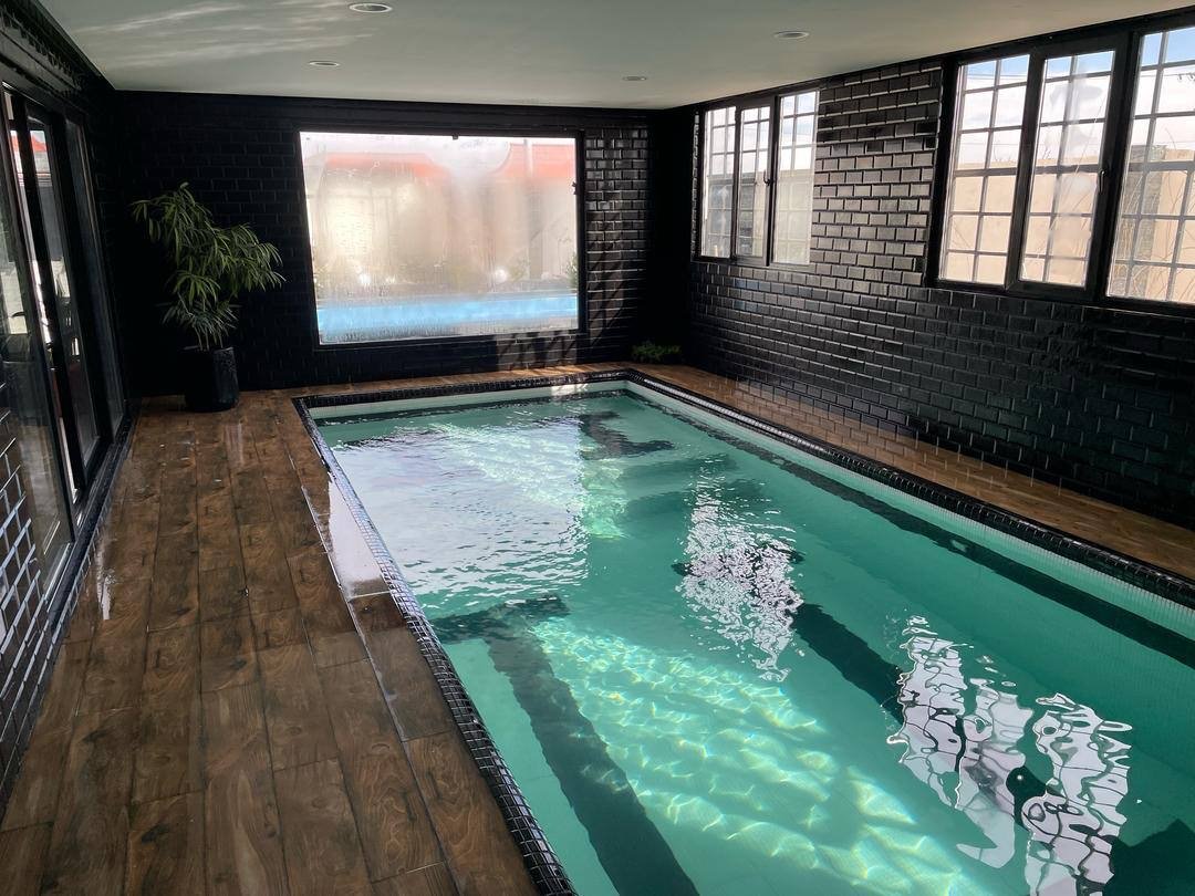 ویلا سه خوابه استخردار آبگرم بلک گاردن