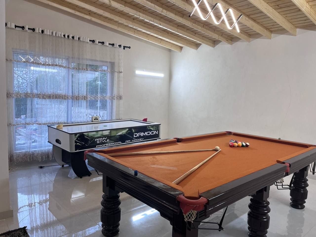 سه خوابه استخردار قنبرپور