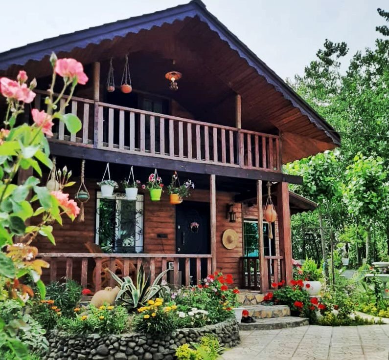 ویلا کلبه ساحلی چوبی