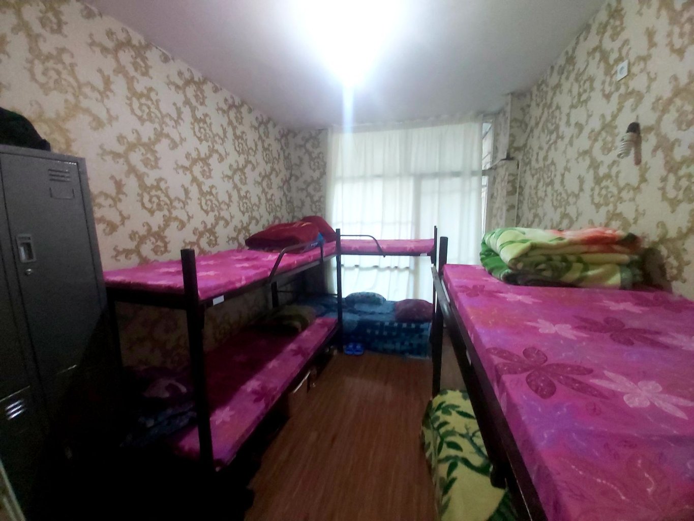 هاستل امید شرق - واحد آقایان شش تخته 2