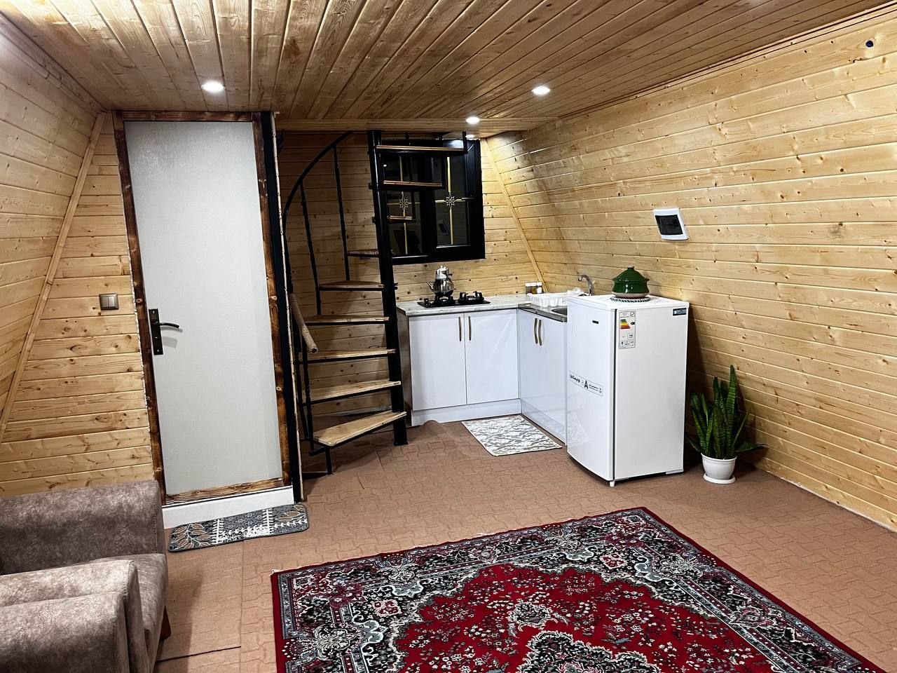 کلبه یک خوابه سوئیسی یکتا