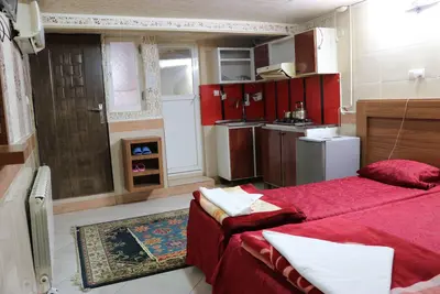 مجتمع اقامتی موسوی - واحد سه تخته 101