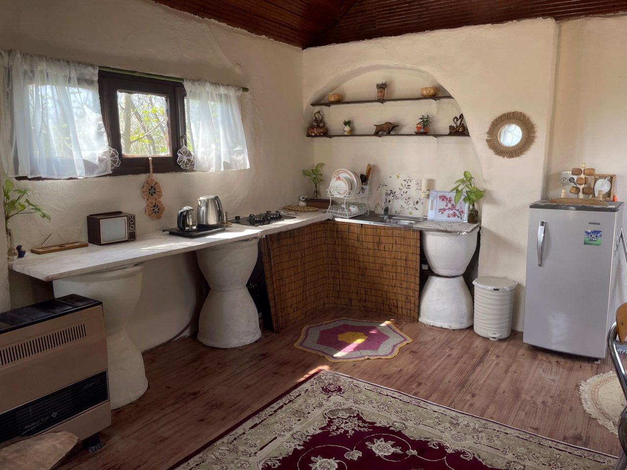 کلبه یک خوابه دهکده شفیق - آشپزخانه