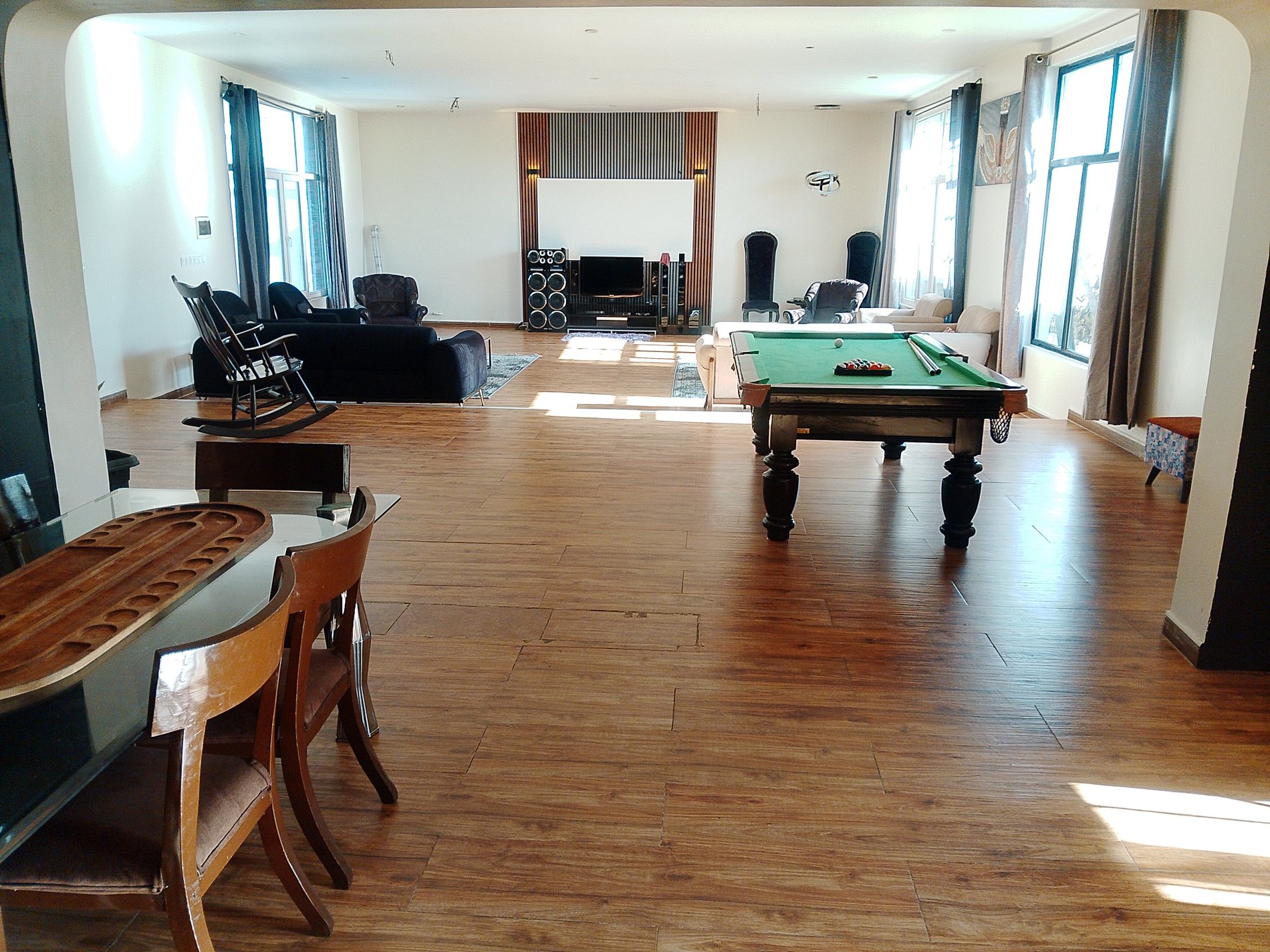 ویلا چهارخوابه استخردار آبگرم ستاره