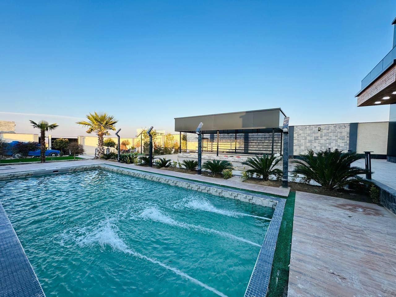 ویلا سه خوابه استخردار آبگرم الماس مشکی