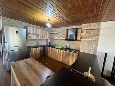 آپارتمان دوخوابه ساحلی عمارت سفید