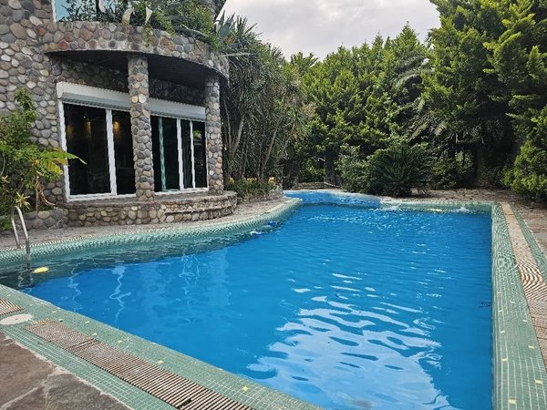 ویلا شش خوابه استخردار چهارفصل ساحل ویلوها