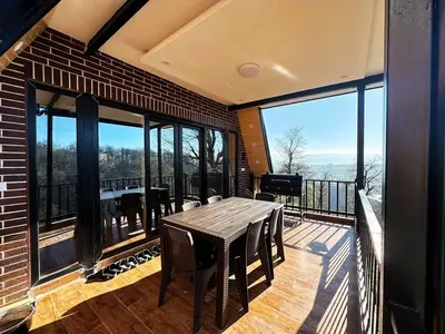 کلبه دوخوابه سوئیسی افرا 2