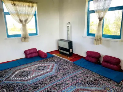 کلبه دوخوابه پرچین طلایی