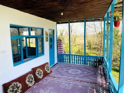 کلبه دوخوابه پرچین طلایی