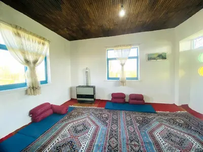 کلبه دوخوابه پرچین طلایی