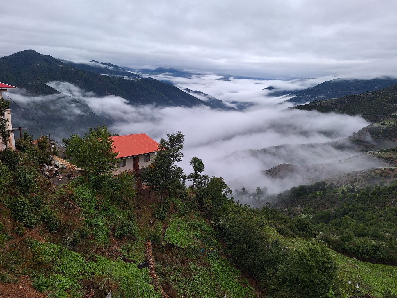 یک خوابه کوهستانی احمدزاده 1