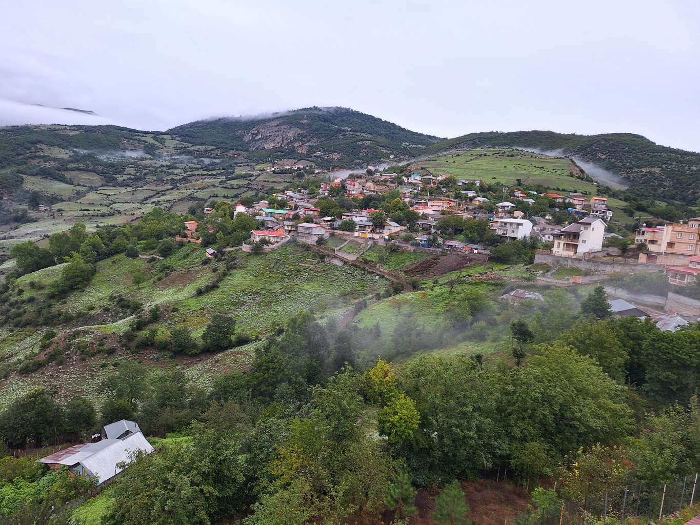 یک خوابه کوهستانی احمدزاده