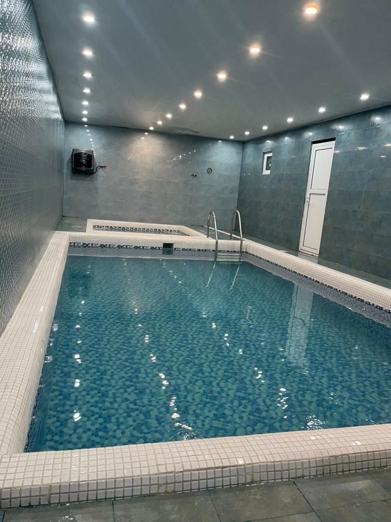 سه خوابه استخردار آبگرم عطر سیب