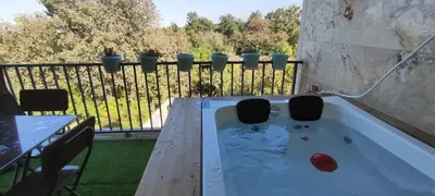 ویلا یک خوابه جنگلی جکوزی دار گلستان ۳