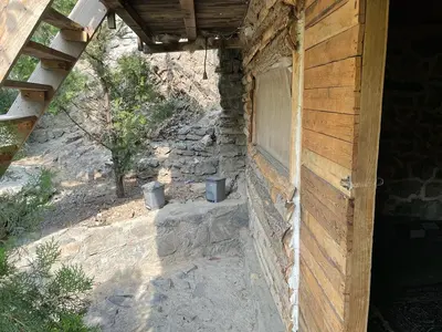 بومگردی ارگ سنگی سنگان - چوبی کوچک واحد اول