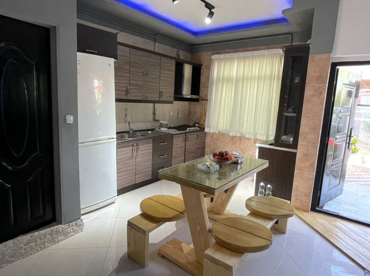 ویلا دوخوابه  استخر دار بوم لند سرعین