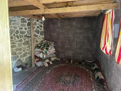 بومگردی ارگ سنگی سنگان - چوبی کوچک واحد اول