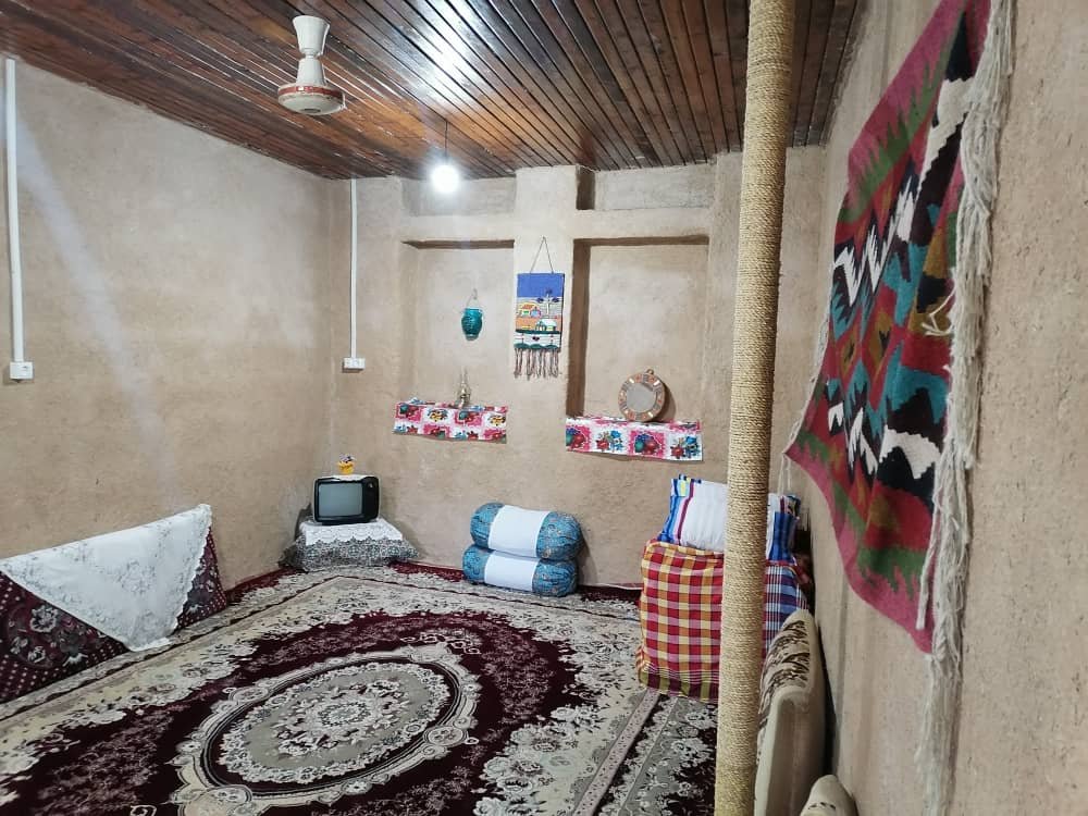 بوم گردی مشتی حسن - واحد طلعت ۲ -