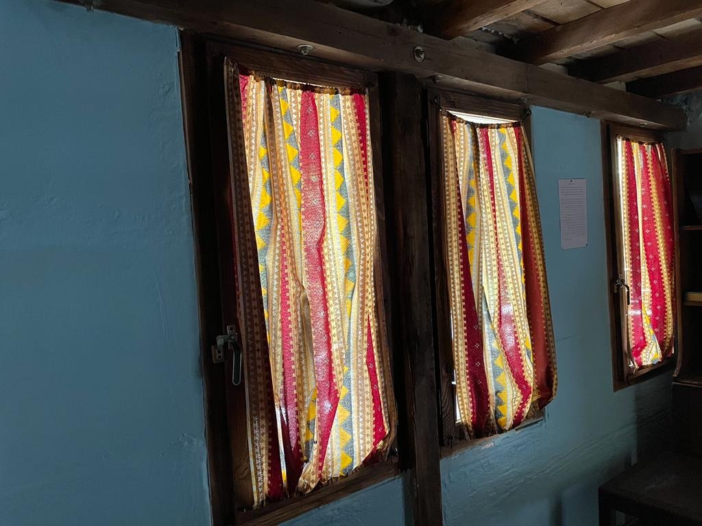 بومگردی ارگ سنگی سنگان - واحد چوبی بزرگ 1