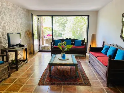 ویلا چهارخوابه باغ پلور