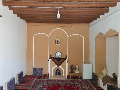 بومگردی نی چشمه - واحد گوشواره