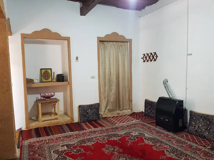 بوم گردی نی چشمه واحد سه دری