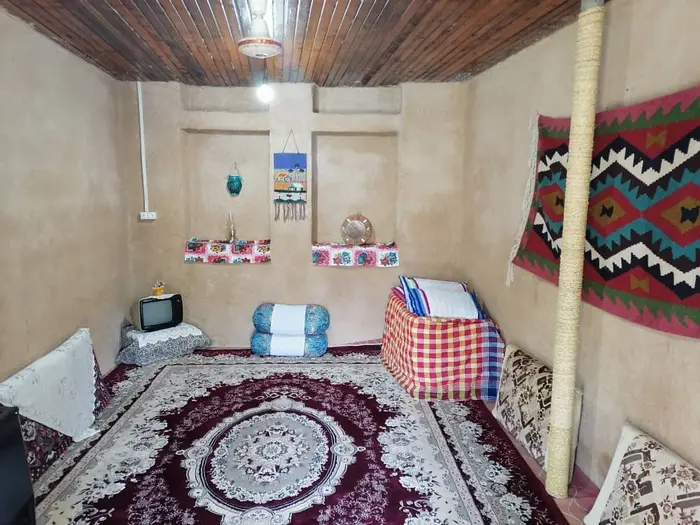 بوم گردی مشتی حسن - واحد طلعت ۲ -    